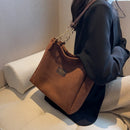 Bolsa Camurça Diana Véu Noir - Seja impactante com sutileza e estilo